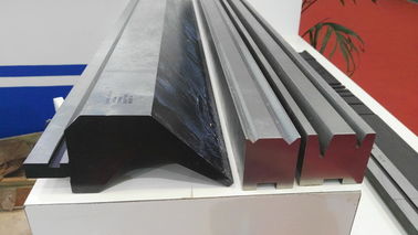 কেনা কাস্টমাইজযোগ্য ইউরোপীয় স্টাইল প্রেস ব্রেক টুলিং 42CrMo সেকশন Punch / ডাই মোল্ড online manufacture