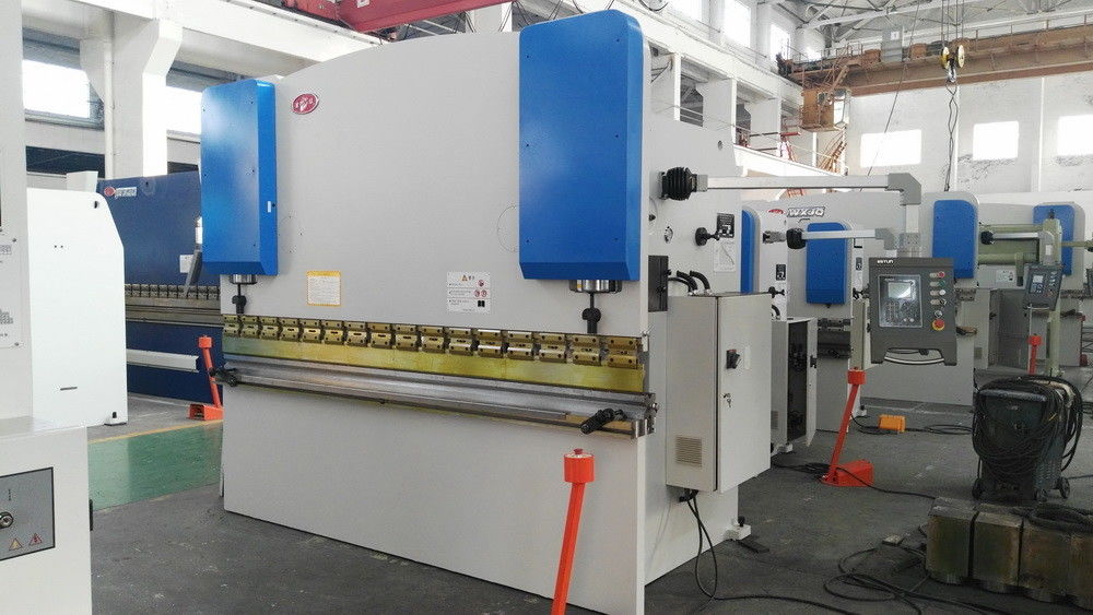 1250mm প্রস্থ 100-400T শীট মেটাল প্রেস ব্রেক জন্য অ্যালুমিনিয়াম