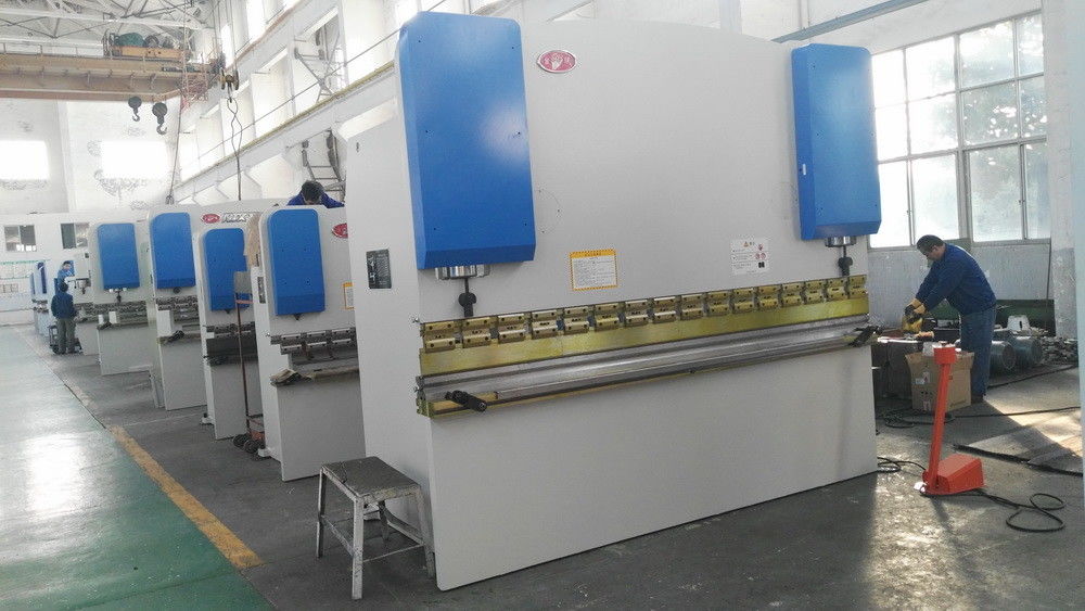 1250mm প্রস্থ 100-400T শীট মেটাল প্রেস ব্রেক জন্য অ্যালুমিনিয়াম