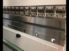 4 মিমি স্টেইনলেস স্টীল হাইড্রোলিক CNC প্রেস ব্রেক মেশিন WE67K-160/4000