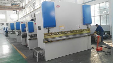 1250mm প্রস্থ 100-400T শীট মেটাল প্রেস ব্রেক জন্য অ্যালুমিনিয়াম